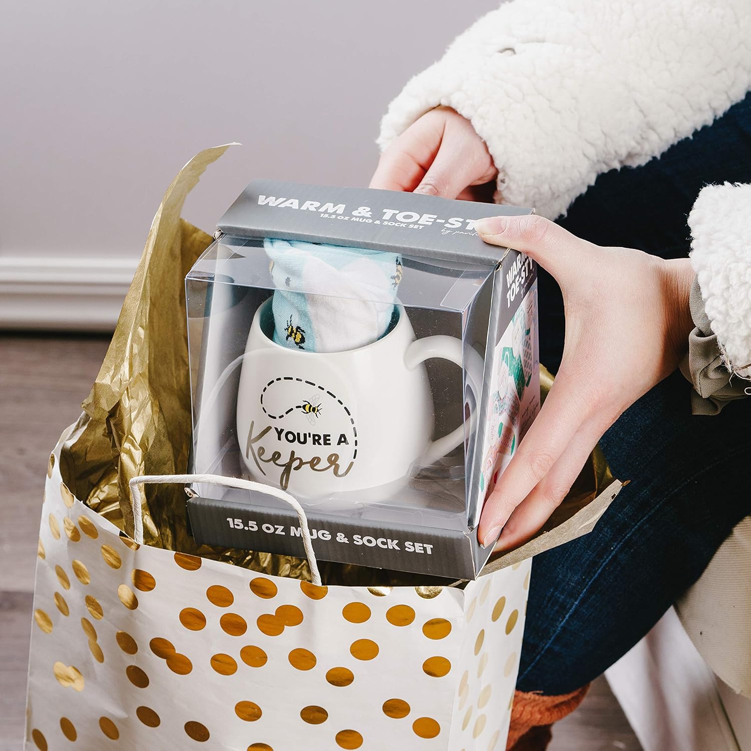 Pavilion Gift Company 71300 You're A Keeper Bee Socks & 15.5 Oz Coffee Cup Mug Gift Set, Stoneware, White